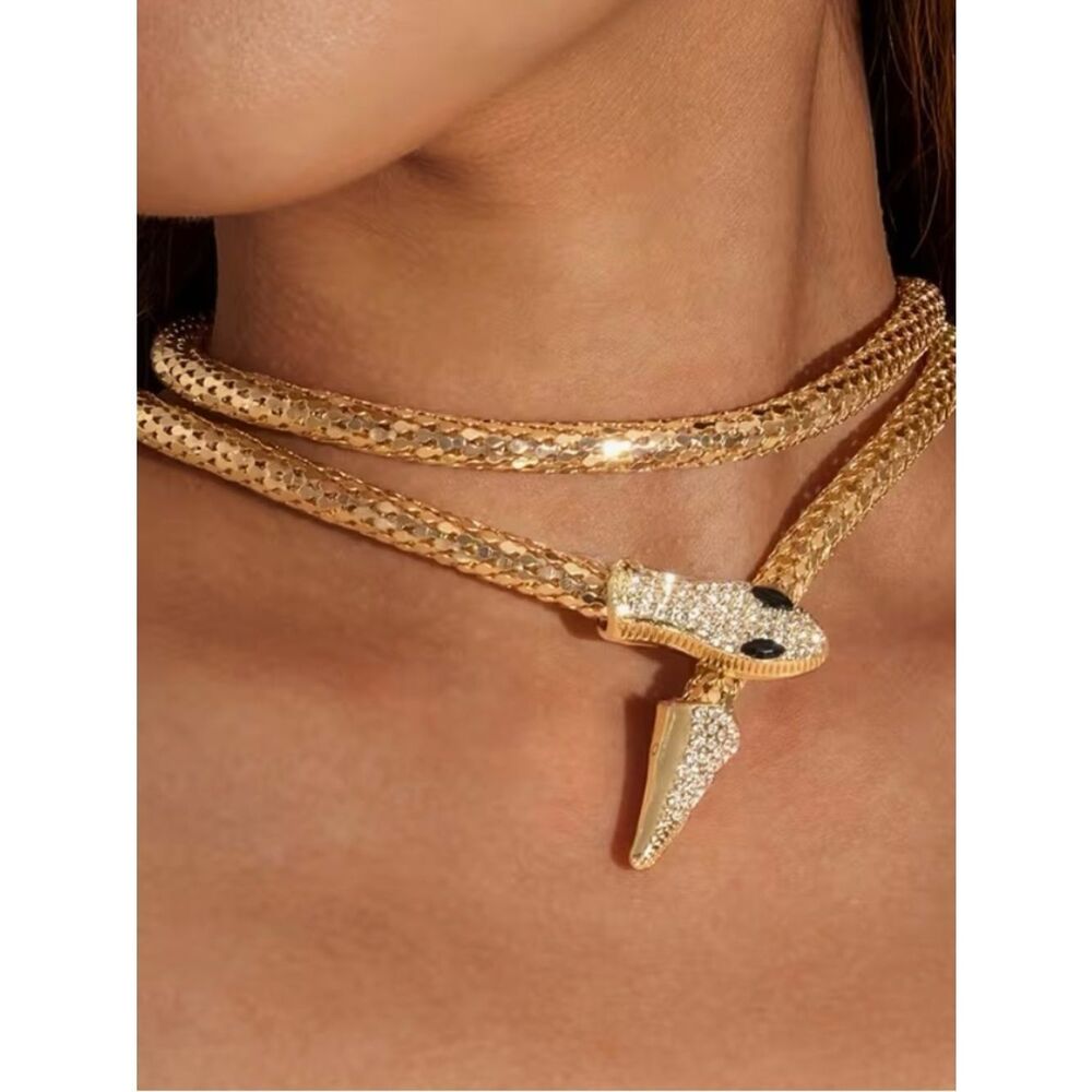 ✨ NEW Stunning & Sparkling Gold Snake Wrap Choker Necklace & Crystal Accents ✨